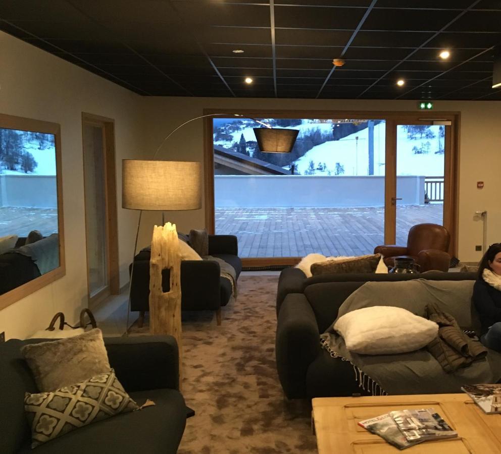 Luxury 2 Bedroom Apartment With View Of Mont Blanc Combloux Extérieur photo